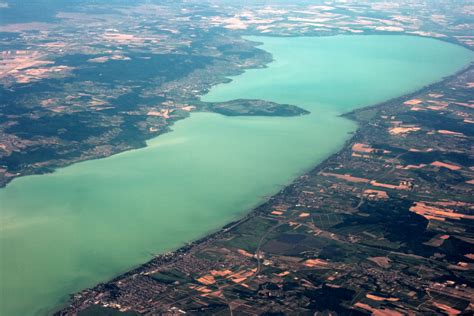 Túl sok a víz a Balatonban - AQUA Vízisport és Életmód Magazin