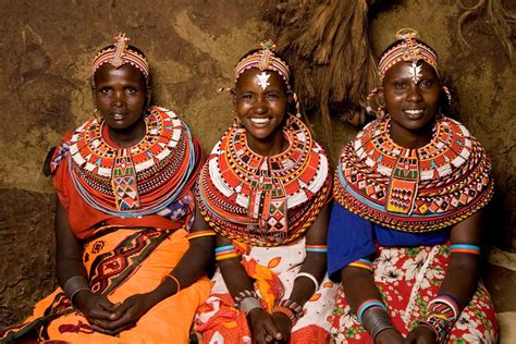 TRADITIONAL ATTIRE OF THE PEOPLE OF ANGOLA – Inspiration with Lois ...