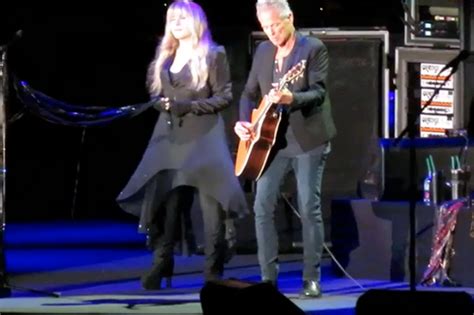 Flashback: Stevie Nicks and Lindsey Buckingham’s Last ‘Landslide ...