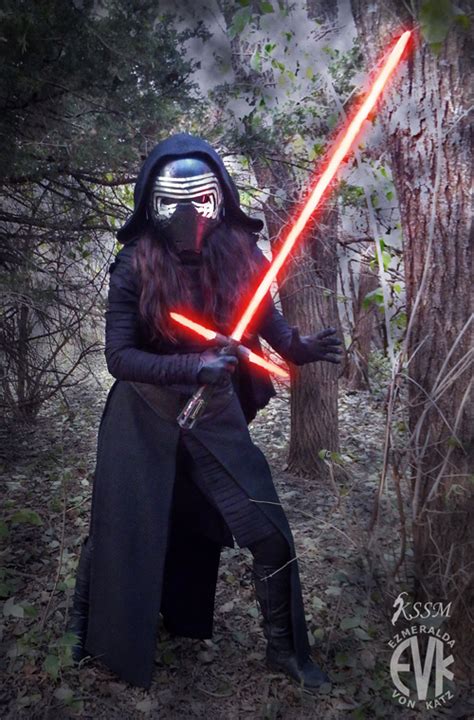 Femme Kylo Ren Cosplay | Project-Nerd