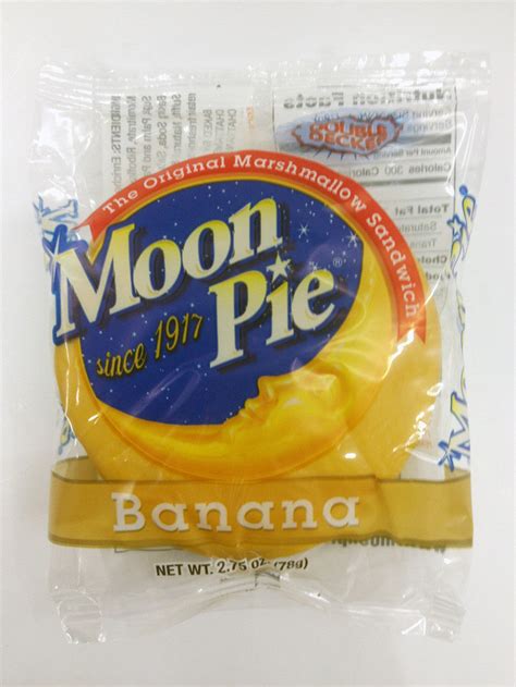 Moon Pie Banana 2.75oz 9 Pack | Soda Pop Shop