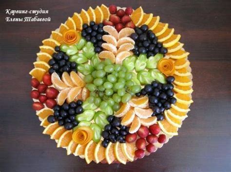 Top 15 Pretty fruit decoration | Festive fruit platter, Food garnishes, Food displays