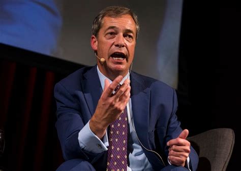 Nigel Farage Fans Heckled By Protesters Outside First Night Of ...