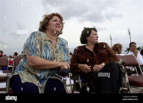 FILE PHOTO / Aleida March (R), wife of Ernesto Guevara (Che Guevara), and her daughter Aleida ...