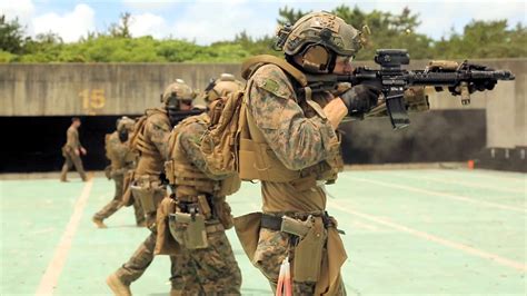 Force Recon Platoon Conducts Combat Marksmanship - YouTube