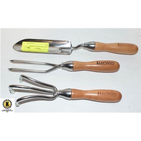 SET OF 3 LEE VALLEY GARDEN TOOLS