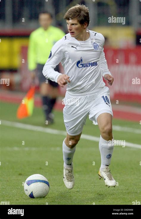 Andrey arshavin 4 4 hi-res stock photography and images - Alamy