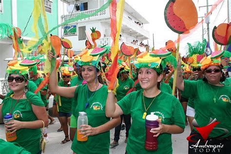 Ambergris Today Daily Blog: High-Spirited Independence Day Parade!