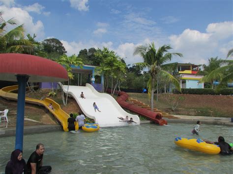 Melaka Wonderland Theme Park - The Shore Hotel & Residences