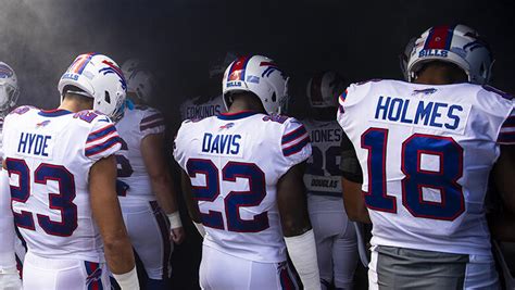 Buffalo Bills' Vontae Davis Retired At Halftime | iHeart