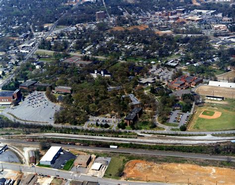 Wofford College Aerial Photo - April 1987 | Aerial photograp… | Flickr