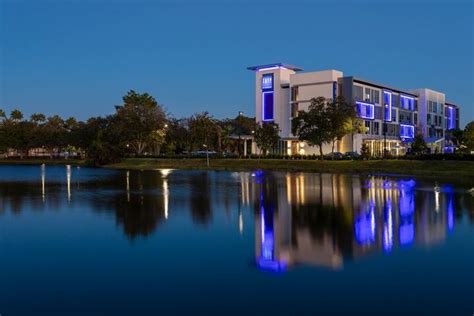 TRYP by Wyndham Orlando Orlando | Bookonline.com