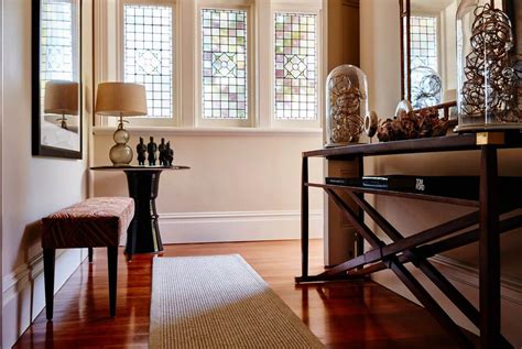 How to Incorporate Stained Glass Windows into Your Decor