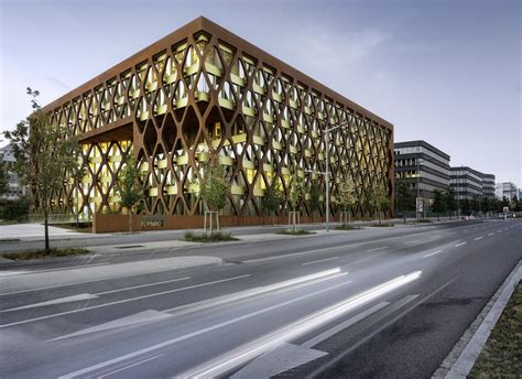 Office Building KPMG | VALENTINY hvp architects, Alumet | Archello ...