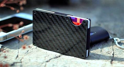 The 12 Best Carbon Fiber Wallets - MerchDope