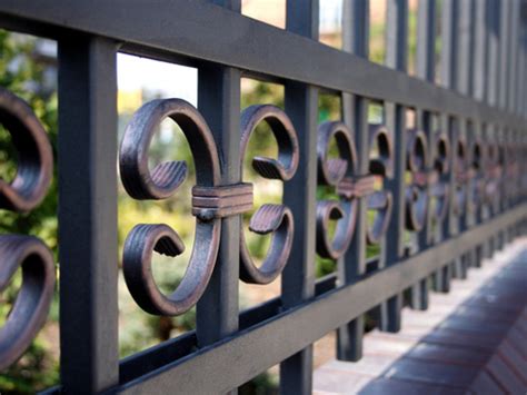 Wrought Iron Fence Painting: Houston, TX: Umanzor’s Painting & Remodeling