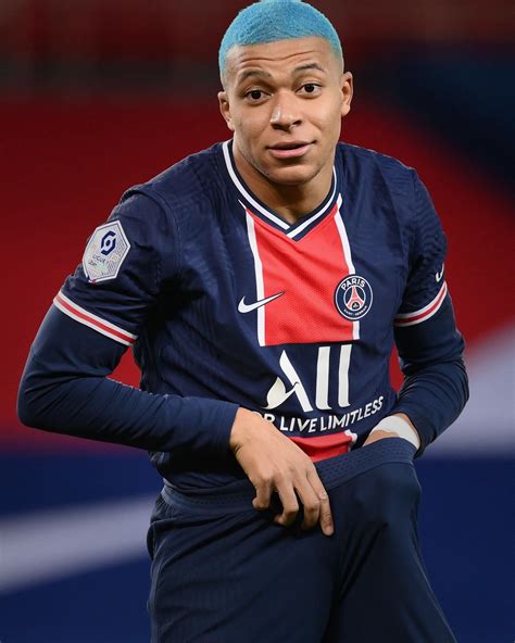 Mbappe - Acicular Web Log Photographs