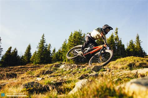 The Canyon Strive CFR – In our big 2023 enduro bike group test | ENDURO ...