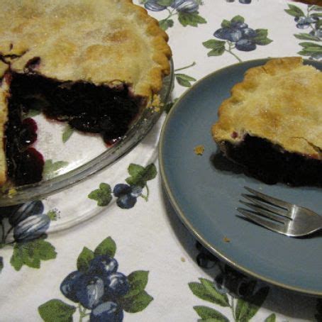 Blueberry-Haskap Berry Pie Recipe - (4.3/5)