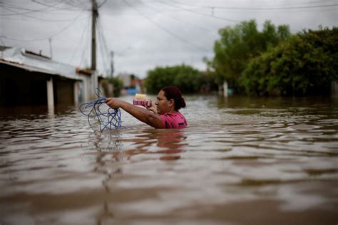 Photos: Heavy Rainfall Causes Severe Flooding in Brazil - The Atlantic