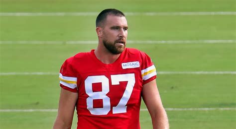 Chiefs' Travis Kelce Breaks Silence After Punching Teammate