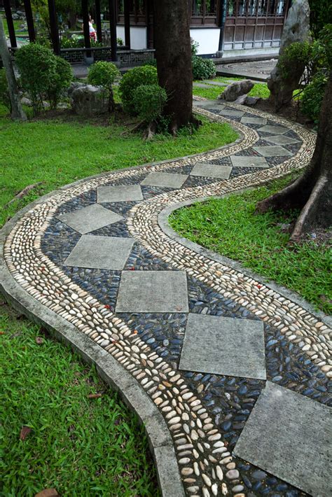 65 Walkway ideas & Designs (BRICK, FLAGSTONE & WOOD)