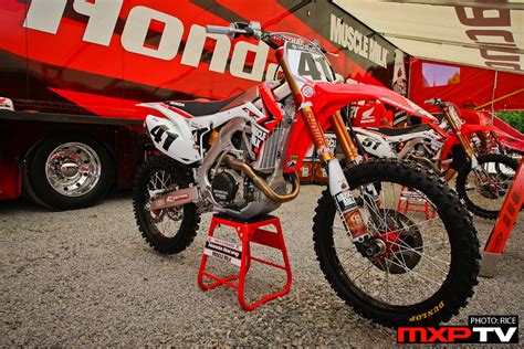 Honda Racing Dirtbike - DirtRacer - Motocross Pictures - Vital MX