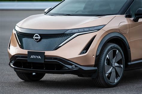 The 2022 Nissan Ariya Is a 389hp Pure EV Crossover with up to 300-Mile ...