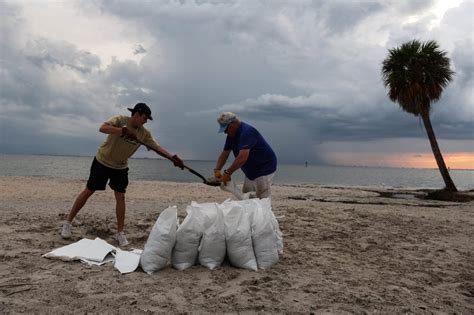 Florida bishop invites prayers for God’s protection from Hurricane Ian ...