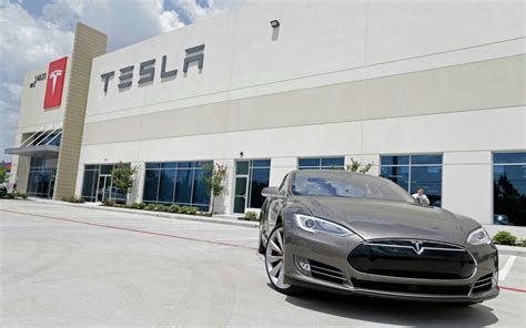 Tesla vs. Texas dealerships explained: Are more luxury electric cars headed our way?