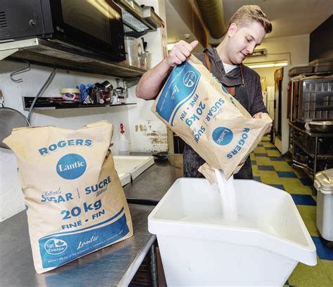 Sugar shortage hits Greater Victoria grocery stores, bakers - Victoria ...