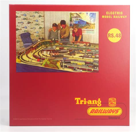 Win Hornby’s ‘OO’ gauge Tri-ang Railways train set