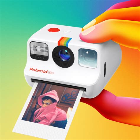 The Polaroid Go Is The World’s Smallest Instant Analog Camera | Teen Vogue