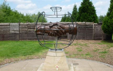 Monday’s Monument: Christmas Truce Memorial, Staffordshire, England | SusanIves