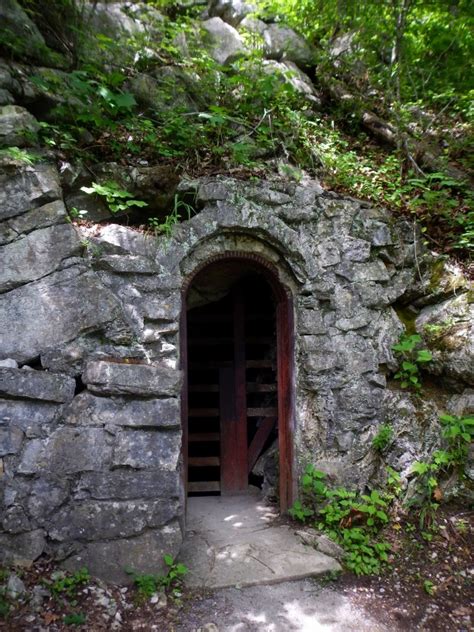 Cumberland Gap National Historical Park, Part 3: Gap Cave | Another Walk in the Park