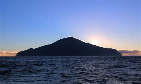 Imaggeo - Tristan da Cunha - Volcano