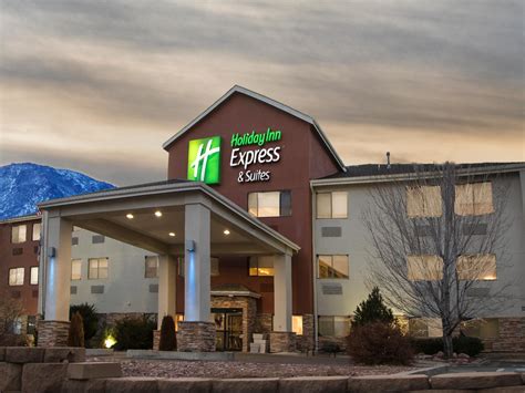 Hotel North Colorado Springs | Holiday Inn Express & Suites Colorado Springs North