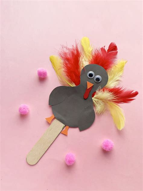 Craft Your Own Thanksgiving Turkey Puppet with this DIY Guide - Kiss My ...