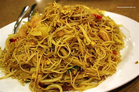 Singapore Fried Vermicelli | Indian food recipes, Cantonese food, Taiwanese food