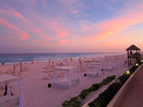 Live Aqua Beach Resort Cancun: Upscale All-Inclusive