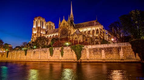 Notre Dame Cathedral Wallpaper - WallpaperSafari