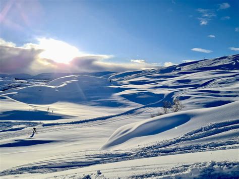 Burning thighs and happy eyes. Voss Resort, Norway : r/skiing