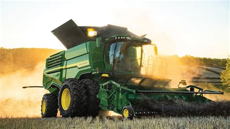 John Deere harvesting line-up to include high-capacity X Series Combines