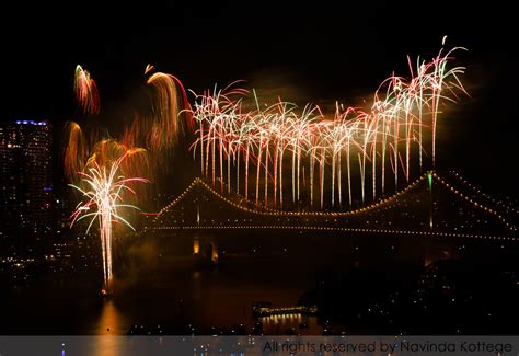 Riverfire 2010 | Riverfire fireworks show over the Story bri… | Flickr