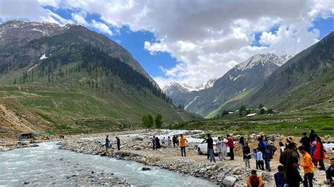 Naran-Kaghan Set to Witness Record-Breaking Tourism Season This Year