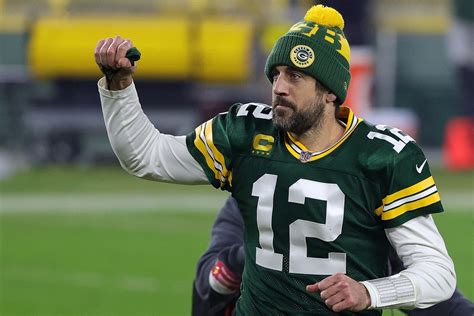 Aaron Rodgers named 2020 MVP by Pro Football Writers of America - Acme ...