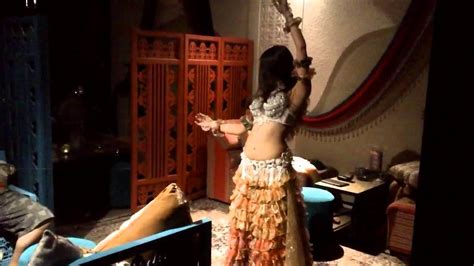 Shik shak shok belly dance - mua bung - YouTube