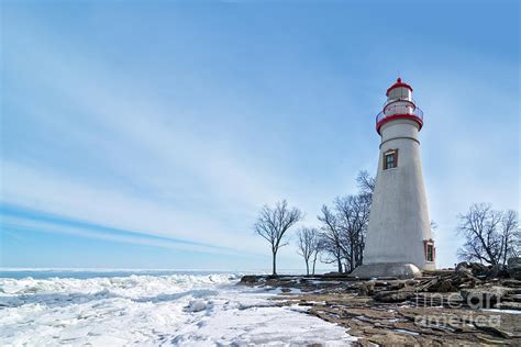 Marblehead Lighthouse Winter Scene Photograph by Michael Shake - Fine Art America