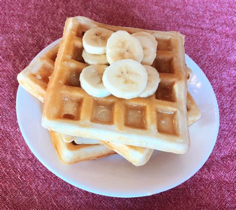 Banana Waffles – Life by Starlight