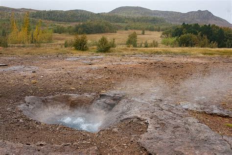 «A Geothermal Pool Bubbles» del colaborador de Stocksy «Mark Pollard ...